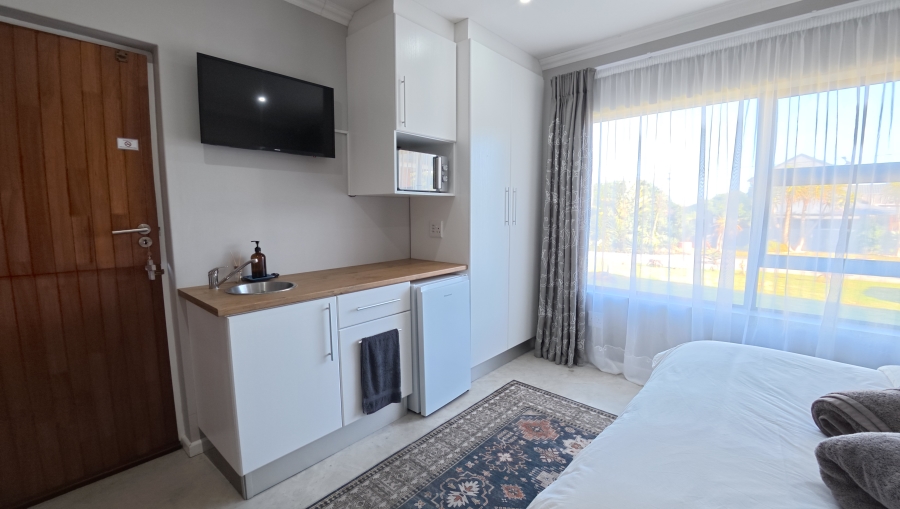 4 Bedroom Property for Sale in Paradise Beach Eastern Cape